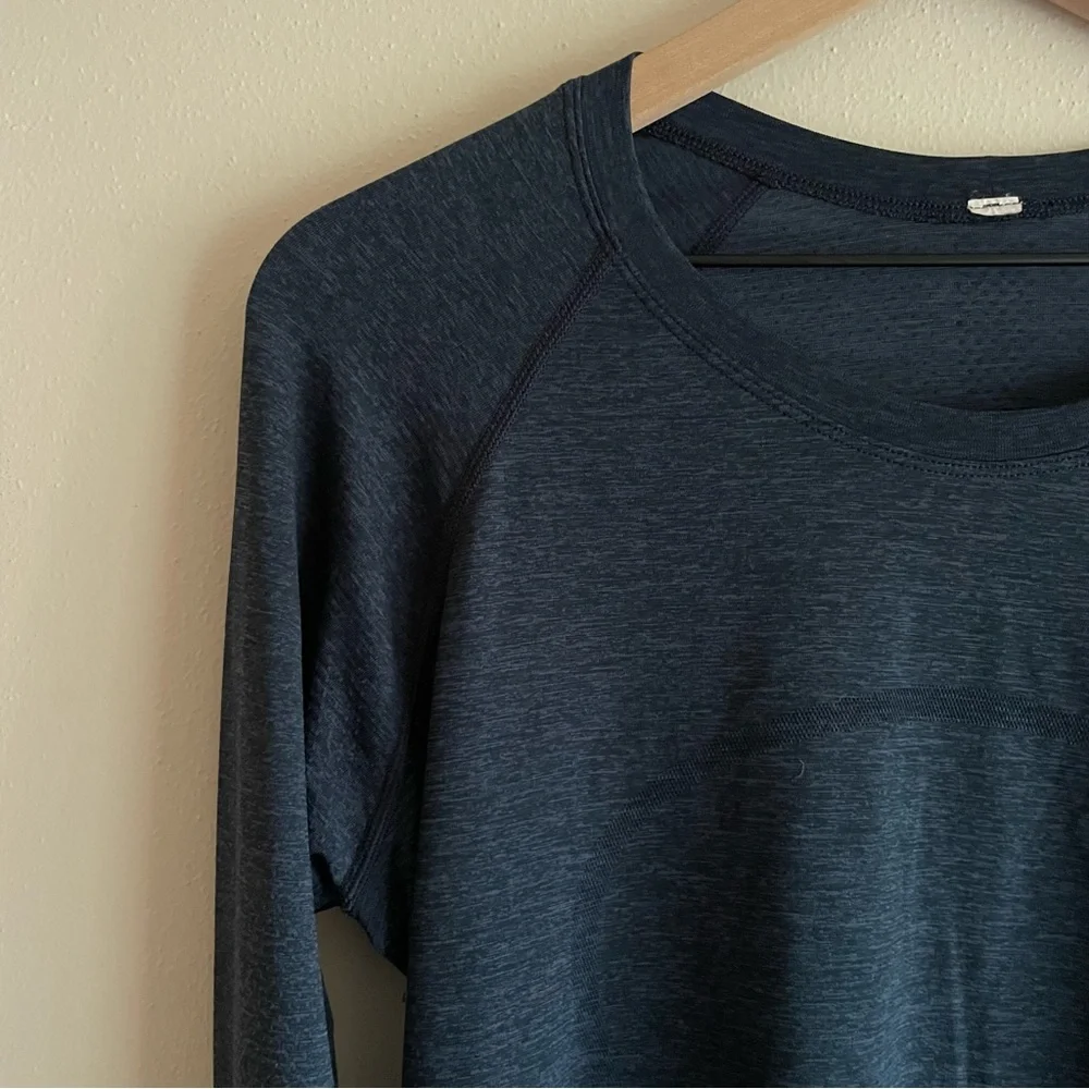 Lululemon Swiftly Tech Long Sleeve Shirt 2.0 True Navy / Iron Blue - Picture 8 of 12